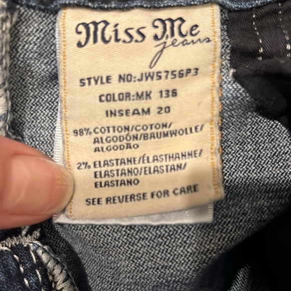 MISS ME Capri size 25 low rise Y2K vibes medium wash embellished EUC - Picture 8 of 10